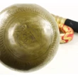395-gramm-tibeti-mantras-hangtal-piros-brokattal4