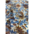Porcelánfehér alapon pompejikék és nugátbarna virágmintás 100% valódi hernyóselyem sál 100x180 cm