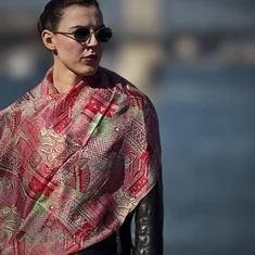 HERNYÓ SELYEM 100% SILK SÁL KENDŐ  Nagy Méretek