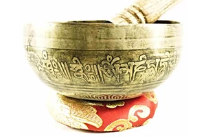 428 grammos tibeti mantrás hangtál 7 fémből piros brokát alátéttel - videoval