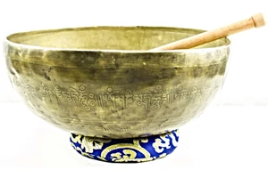 2436 grammos tibeti mantrás hangtál 7 fémből készült, belsejében  Zöld Tara gravírozással - videoval