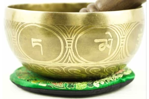 632 grammos tibeti mantrás hangtál 7 fémből zöld brokát alátéttel-videóval