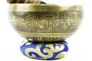 279 grammos tibeti mantrás hangtál 7 fémből kék brokát alátéttel-videóval