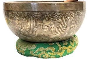 Zöld Tara tibeti mantrás hangtál 7 fémből zöld színű brokáttal és ütővel - videoval