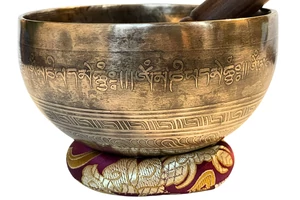 615-tibeti-mantras-hangtal-bordo-brokattal