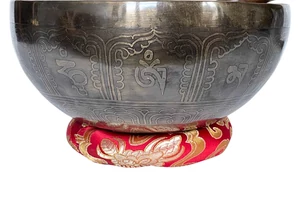1022-grammos-tibeti-mantras-amithayus-hangtal-7-fembol-keszult-piros-brokat