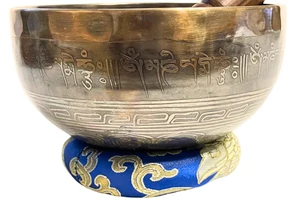 569-tibeti-mantras-hangtal-kek-brokattal