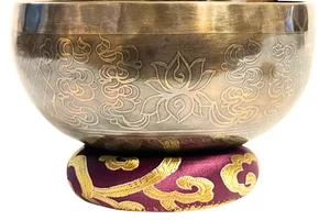 637-tibeti-mantras-hangtal-bordo-brokattal