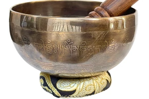 558-tibeti-mantras-hangtal-fekete-arany-brokattal