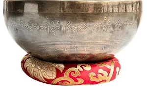 1059-gramm-tibeti-mantras-hangtal-amitaba-gravirozassal-piros-brokat-