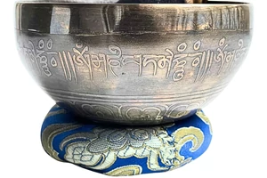 249-tibeti-mantras-hangtal-kek-brokattal