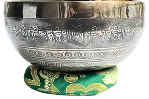 623-tibeti-mantras-hangtal-zold-brokattal