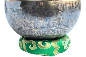 529-tibeti-mantras-hangtal-zold-brokattal