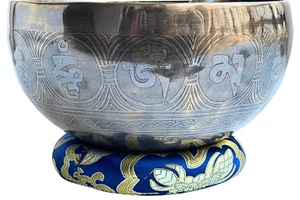 907-tibeti-mantras-hangtal-kek-brokattal