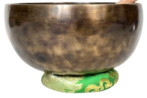 Szívcsakra tibeti hangtál zöld brokát alátéttel - videoval