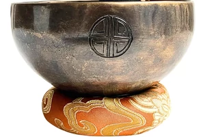 299-grammos-7-femes-tibeti-telihold-hangtal-napsarga-brokattal