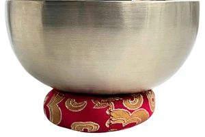 334-grammos-7-femes-tibeti-terapias-hangtal-piros-brokattal