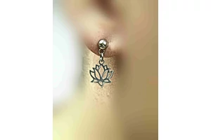 lotus-fulbevalo-orvosi-fem