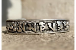 ommanipemehung-mantras-karperec-unisex
