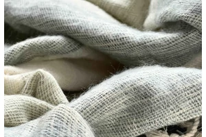 yak-gyapju-sal-manhattanszurke-csikos