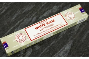 zsalya-fustolo-feher-white-sage