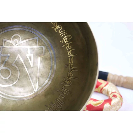 756-gramm-tibeti-mantras-hangtal-piros-brokattal-1