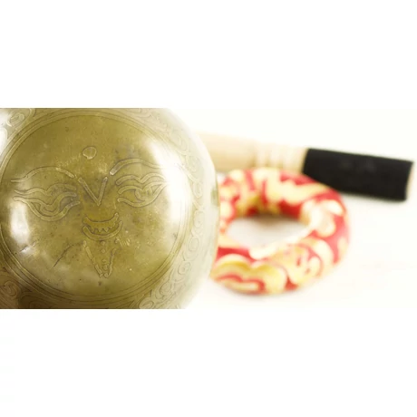 335-gramm-tibeti-mantras-hangtal-piros-brokattal4