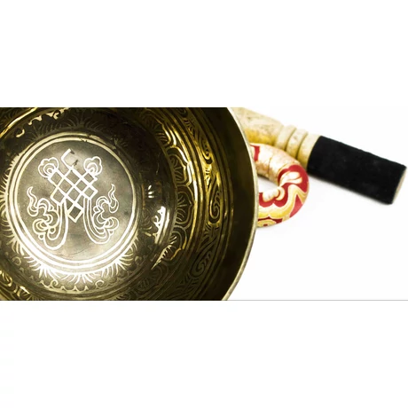 763-gramm-tibeti-mantras-hangtal-piros-brokattal3