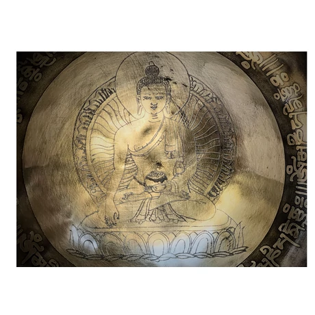 952 grammos Sakyamuni Buddha hangtál tibeti mantrás 7 fémből sárga színű brokáttal - videoval