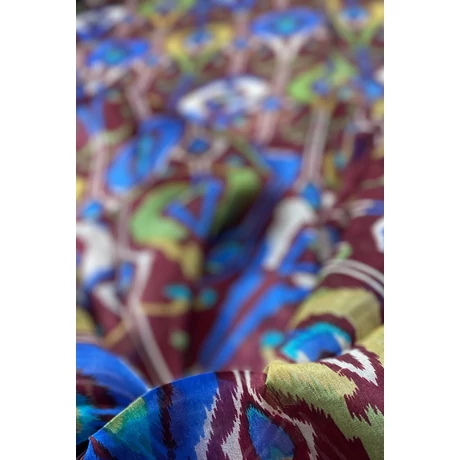 Angolvörös alapon mintás 100% valódi hernyóselyem sál 100x180 cm
