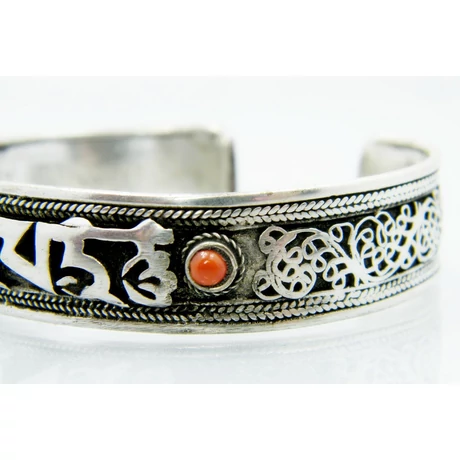 ommanipemehung-mantras-karperec-unisex-piros-pottyel-2