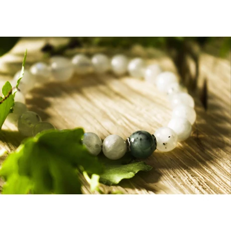 szivarvany-holdko-mala-smaragd-oszto2