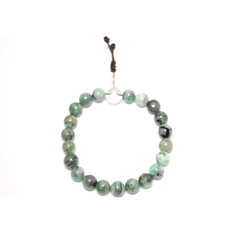Smaragd mala hegyikristály guruval 16 cm kerületű unisex karmala