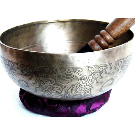 Tibeti hangtál 7 fémből mantrás 1045 gramm 20.5cm átmérő 9cm magas
