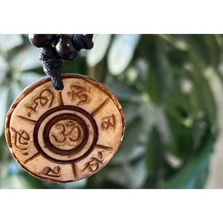 Nepáli csont nyaklánc tibeti Ommanipemehung mantrával állítható impregnált vászon zsinóron
